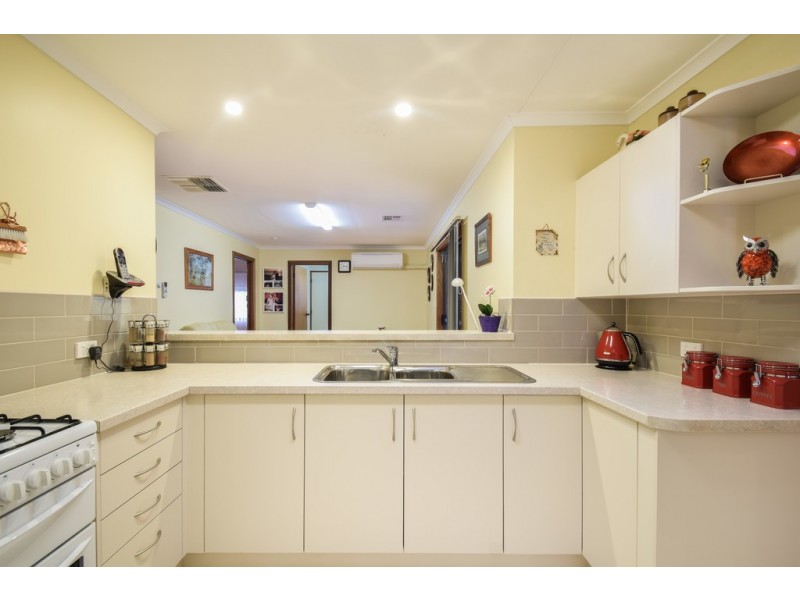 24a Siegersdorf Crescent, Old Reynella SA 5161