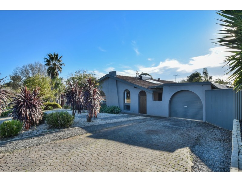 10 Mathoura Street, Sheidow Park SA 5158