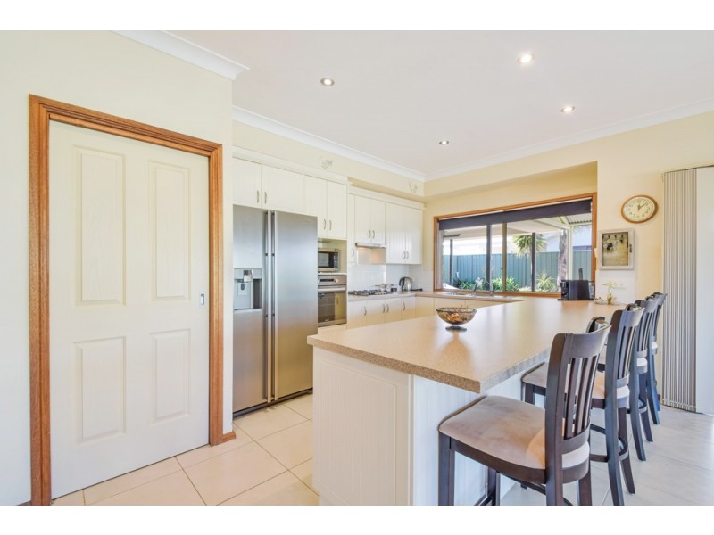 15 Meadow Bank Way, Aldinga Beach SA 5173