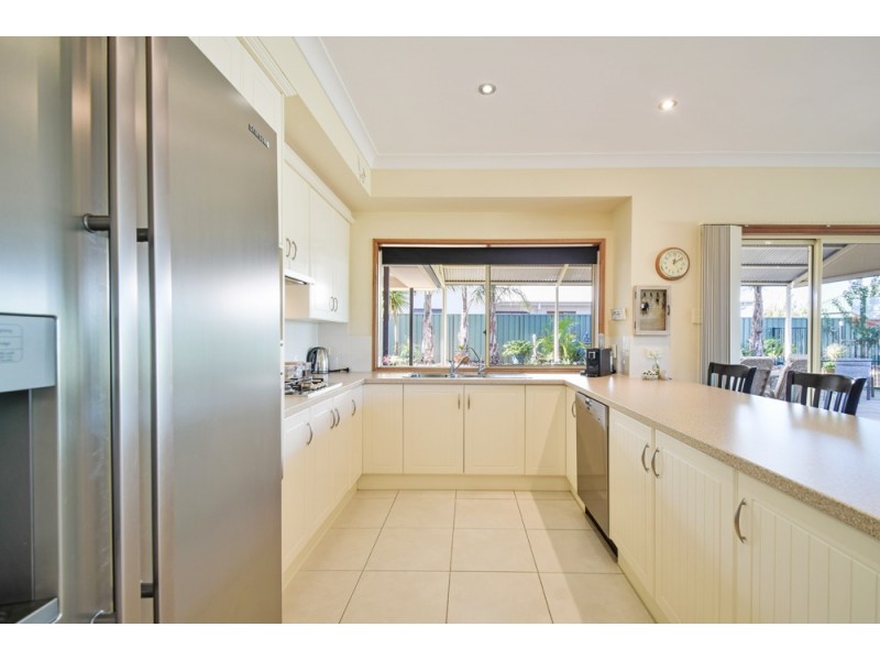 15 Meadow Bank Way, Aldinga Beach SA 5173