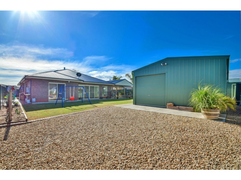 15 Meadow Bank Way, Aldinga Beach SA 5173