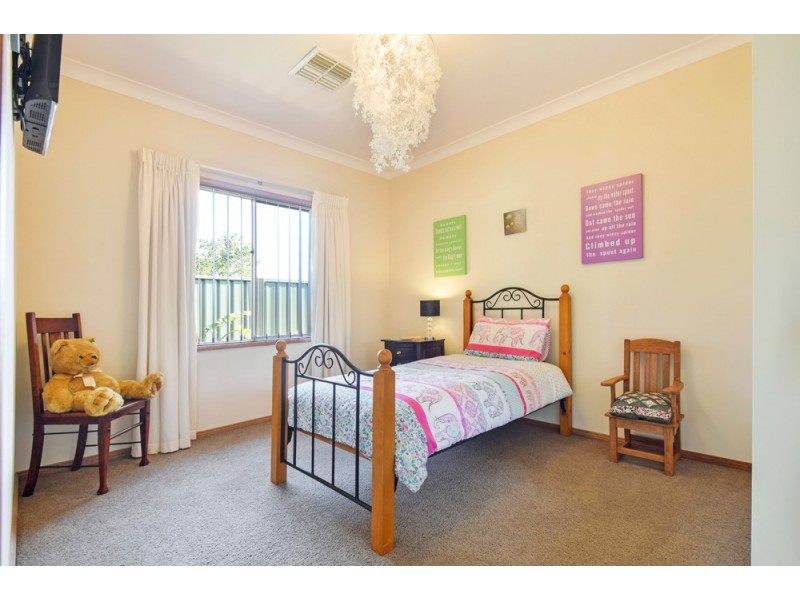 15 Meadow Bank Way, Aldinga Beach SA 5173