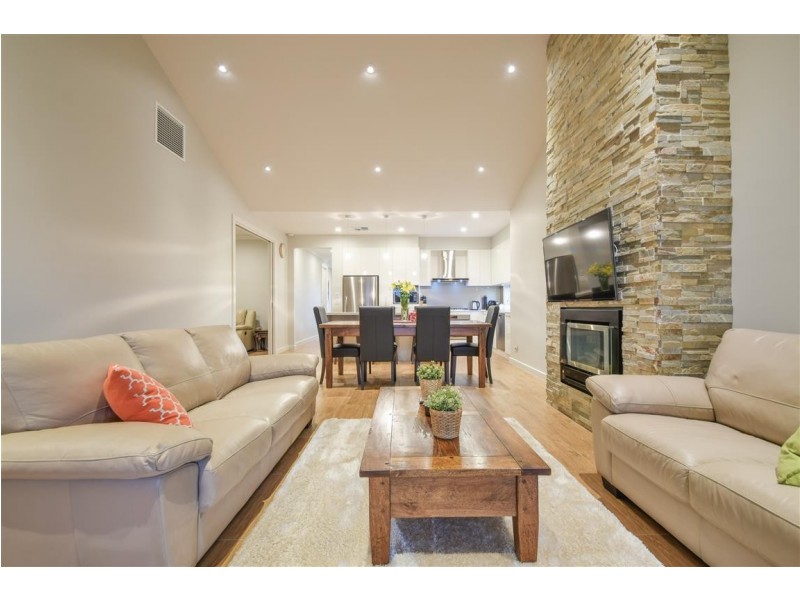 12 Burlington Road, Hallett Cove SA 5158