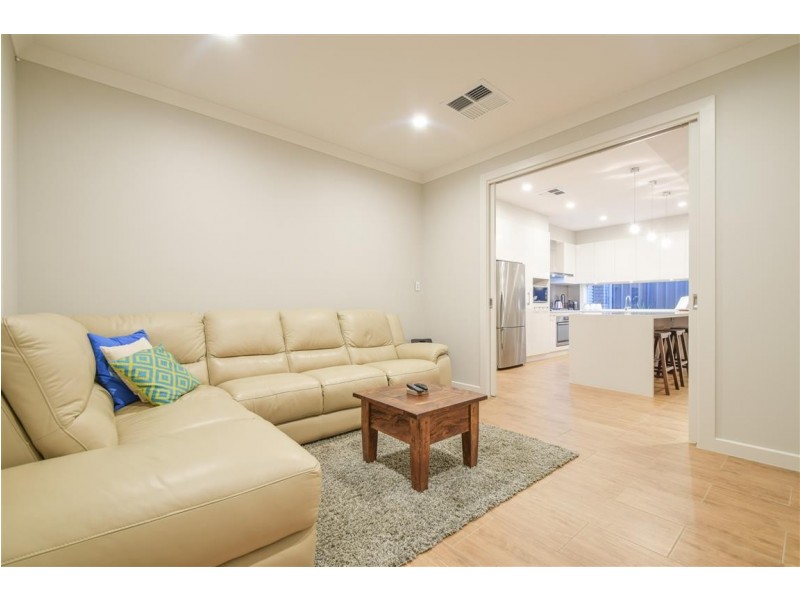 12 Burlington Road, Hallett Cove SA 5158