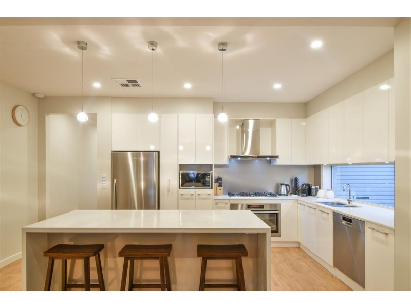 12 Burlington Road, Hallett Cove SA 5158