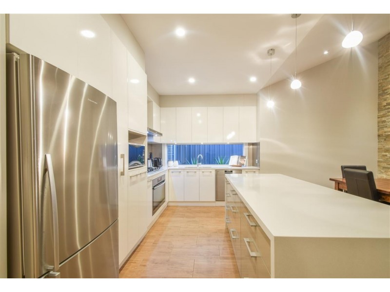 12 Burlington Road, Hallett Cove SA 5158