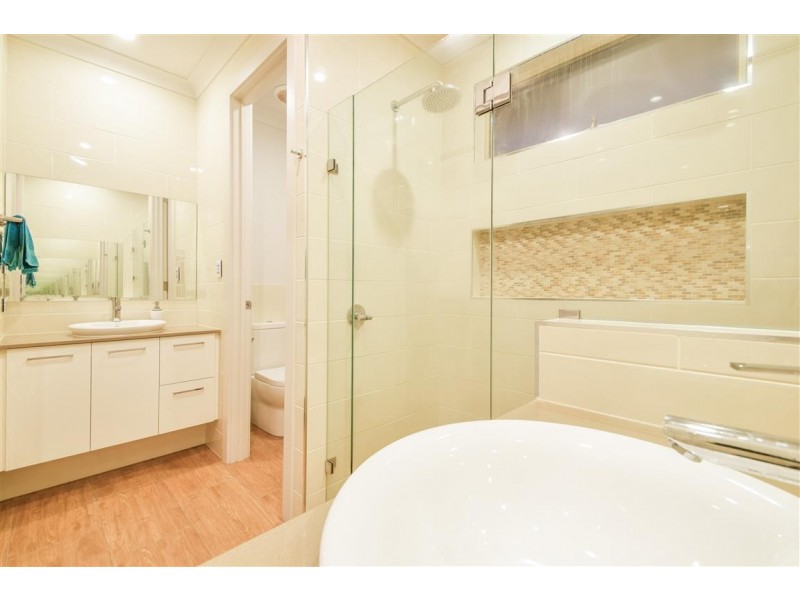 12 Burlington Road, Hallett Cove SA 5158