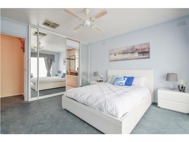 9 Wildwood Road, Happy Valley SA 5159