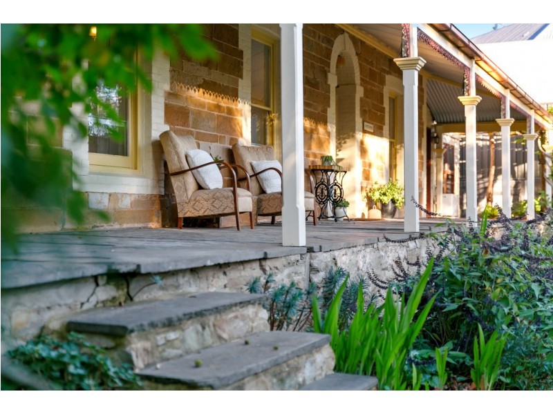 18 Main Road, Willunga SA 5172