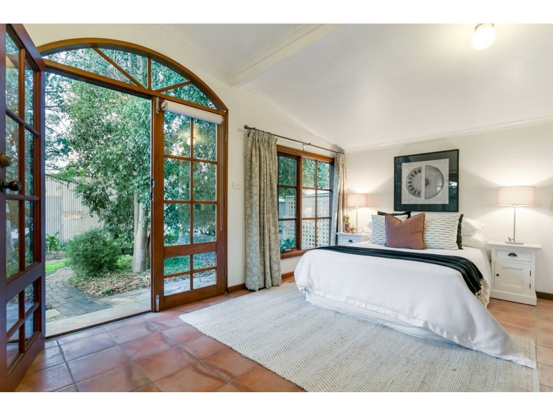 18 Main Road, Willunga SA 5172