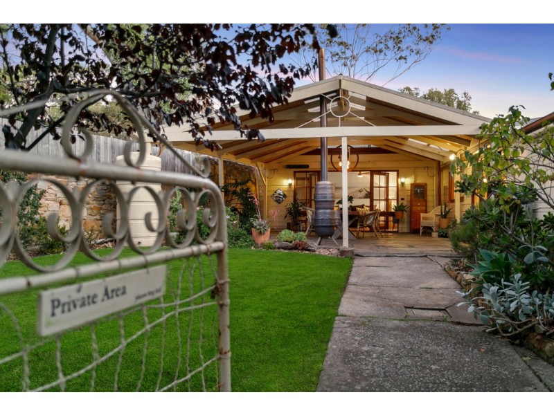 18 Main Road, Willunga SA 5172