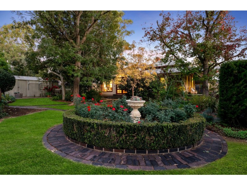 18 Main Road, Willunga SA 5172