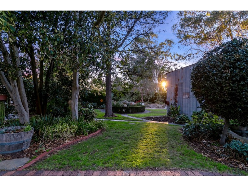 18 Main Road, Willunga SA 5172