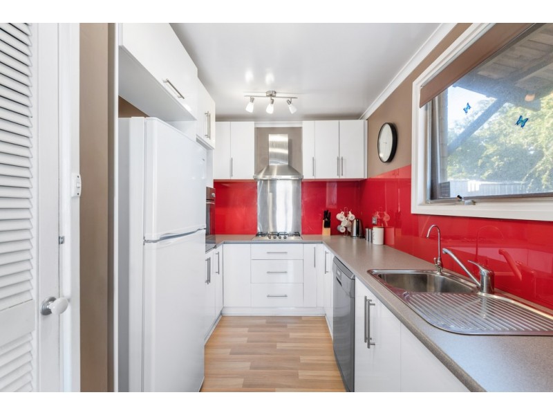 30 Pennant Street, Aberfoyle Park SA 5159