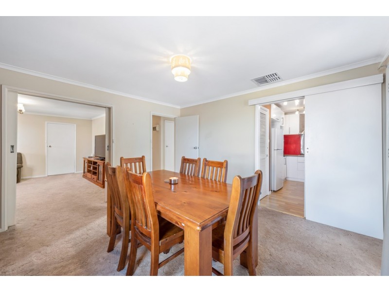 30 Pennant Street, Aberfoyle Park SA 5159