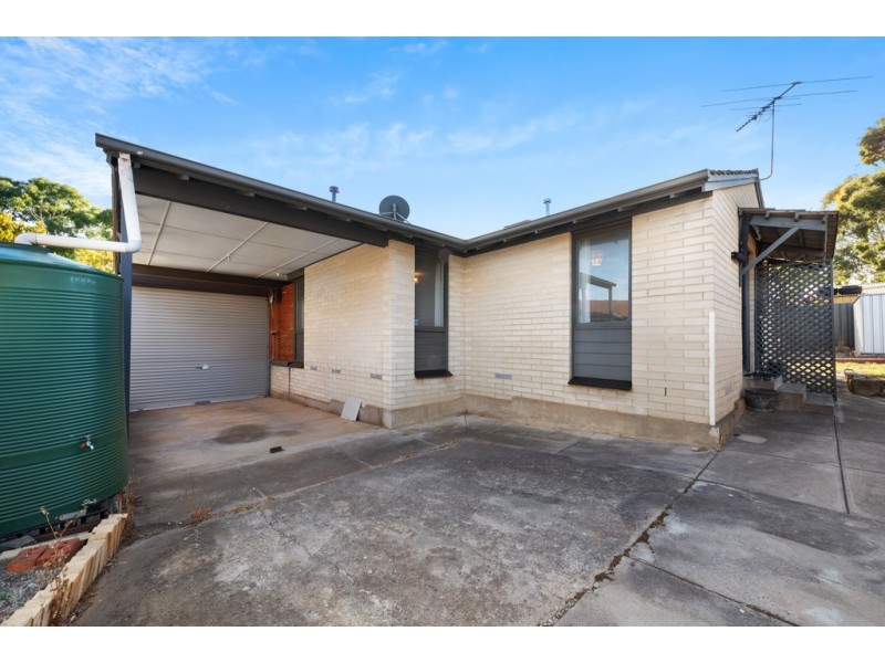 30 Pennant Street, Aberfoyle Park SA 5159