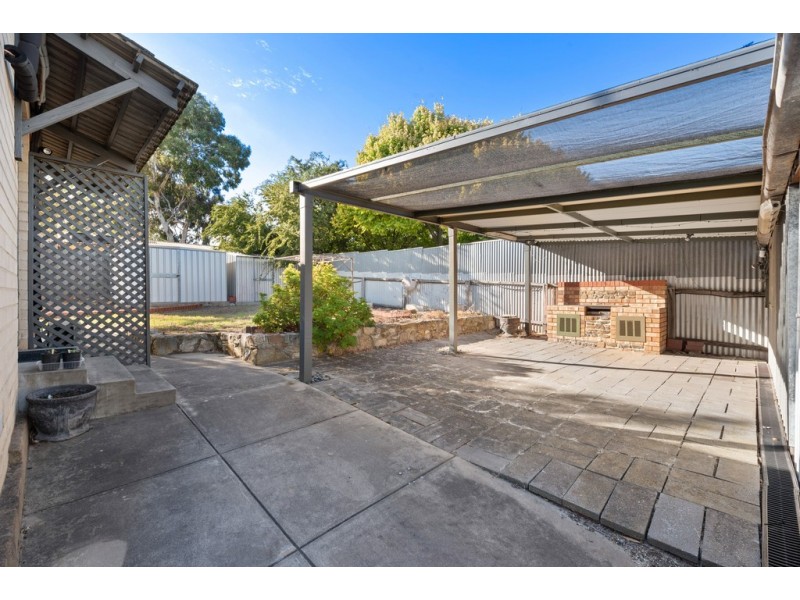 30 Pennant Street, Aberfoyle Park SA 5159