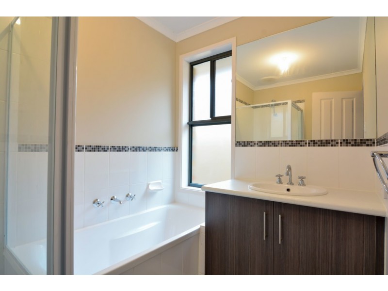 10 Ship Street, Seaford Meadows SA 5169