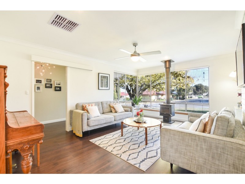 42 Suzanne Avenue, Morphett Vale SA 5162