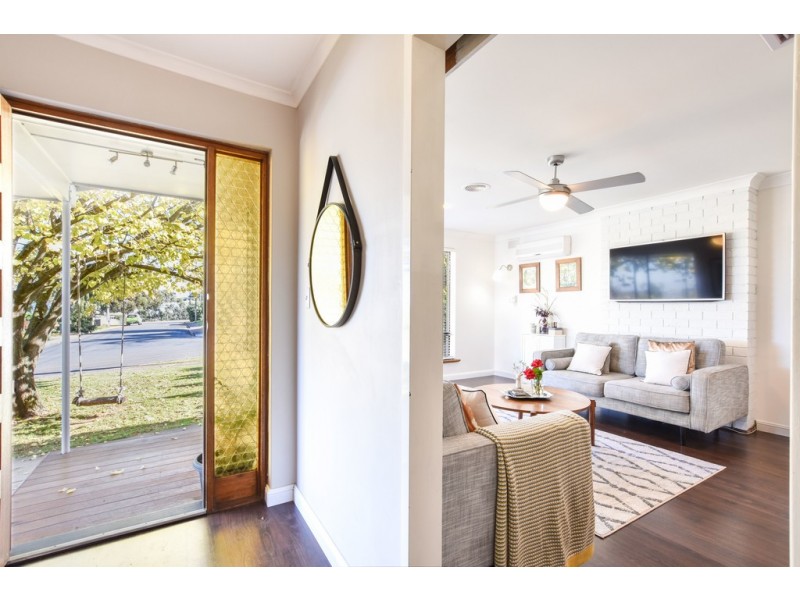 42 Suzanne Avenue, Morphett Vale SA 5162