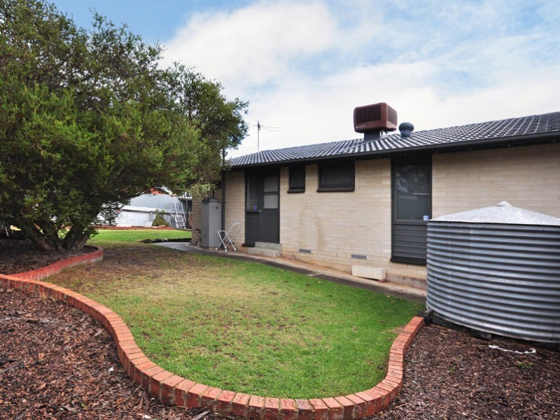 30 Pennant Street, Aberfoyle Park SA 5159