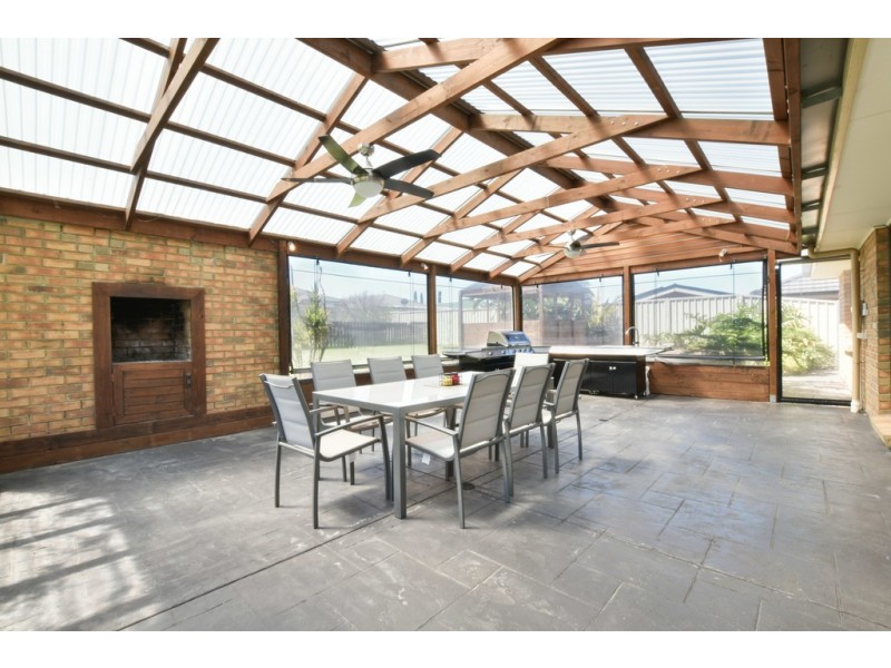 34 Meadow Bank Way, Aldinga Beach SA 5173