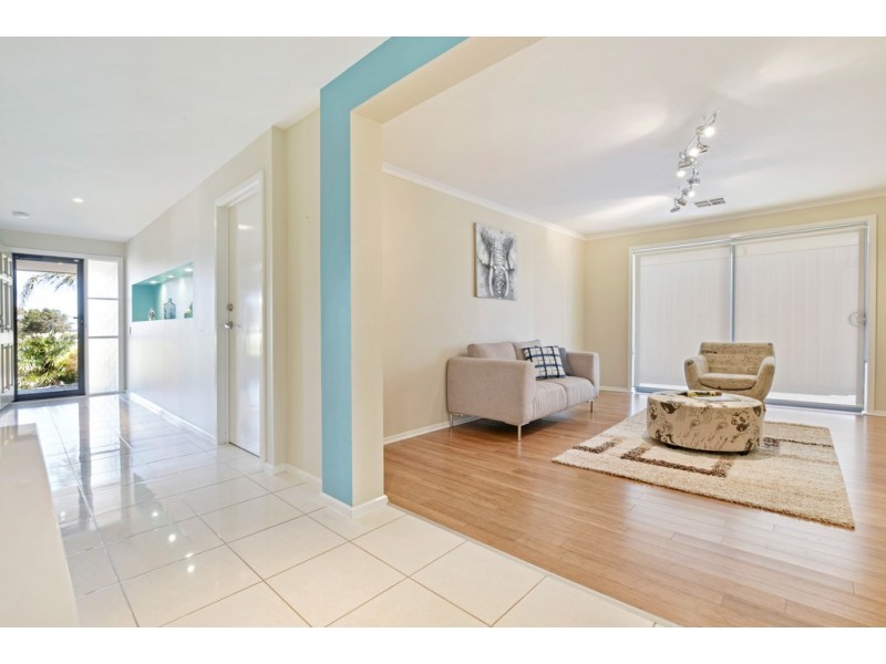 34 Meadow Bank Way, Aldinga Beach SA 5173