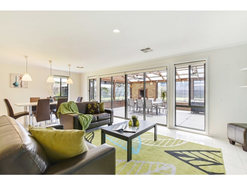 34 Meadow Bank Way, Aldinga Beach SA 5173