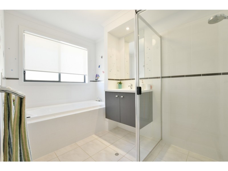 34 Meadow Bank Way, Aldinga Beach SA 5173