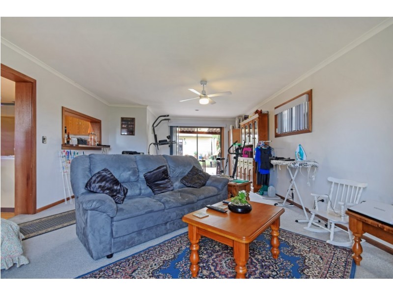 25 Emerald Road, Morphett Vale SA 5162