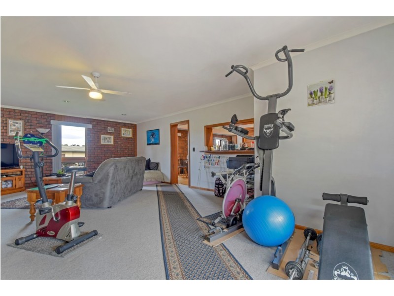 25 Emerald Road, Morphett Vale SA 5162