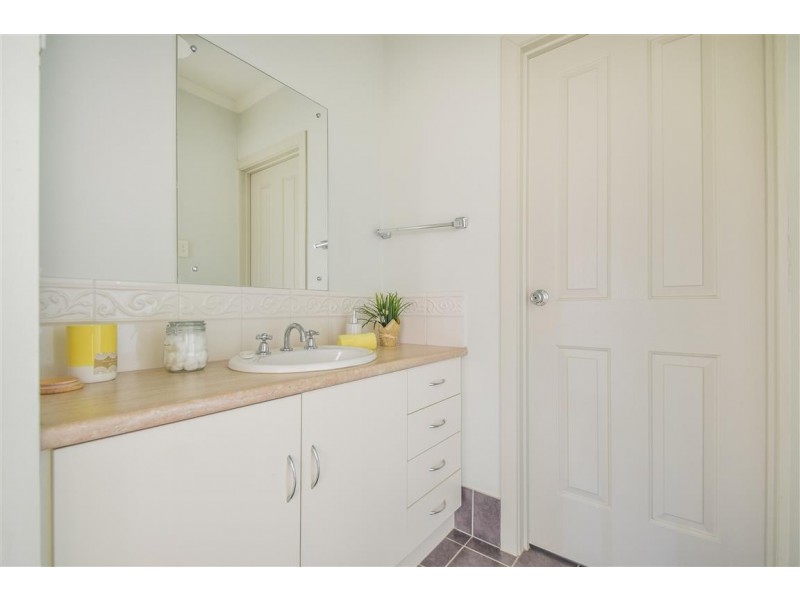 4 Spring Street, Seacombe Gardens SA 5047