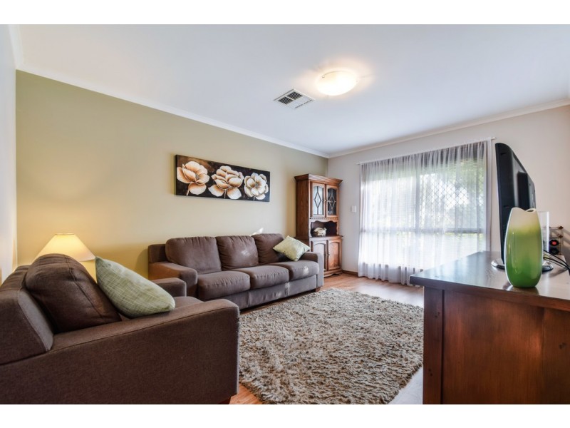 11 Gino Close, Flagstaff Hill SA 5159