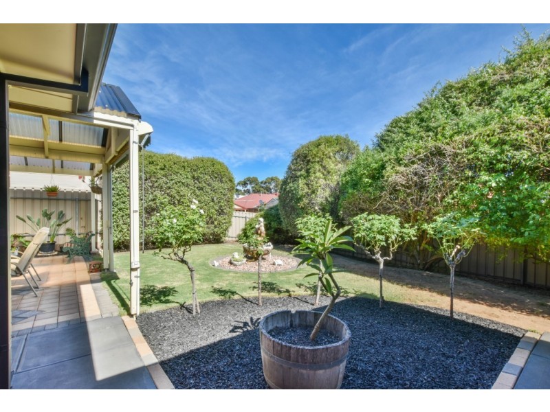 4 Dorrien Avenue, Woodcroft SA 5162