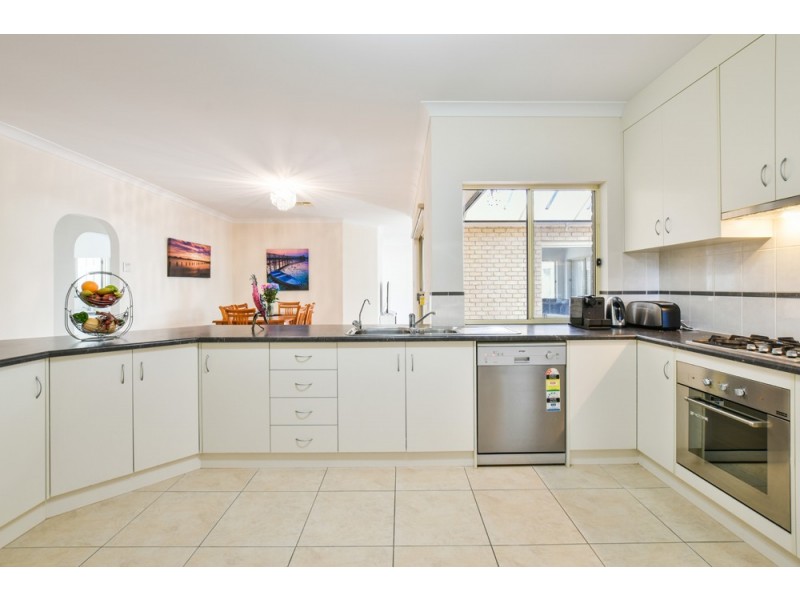 17 Meadow Bank Way, Aldinga Beach SA 5173