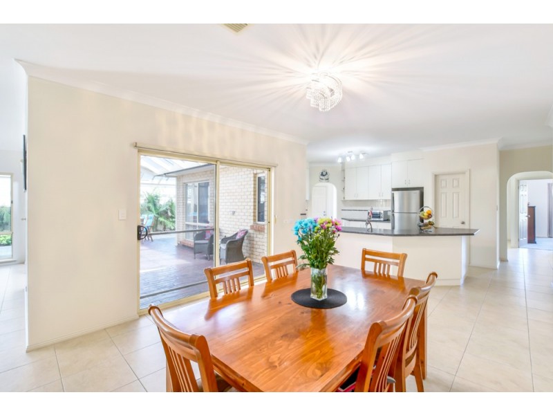 17 Meadow Bank Way, Aldinga Beach SA 5173