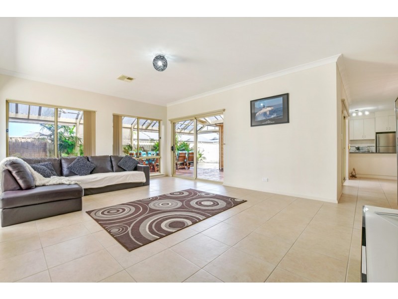 17 Meadow Bank Way, Aldinga Beach SA 5173