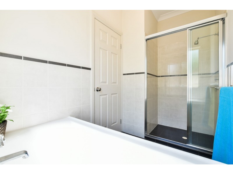 17 Meadow Bank Way, Aldinga Beach SA 5173