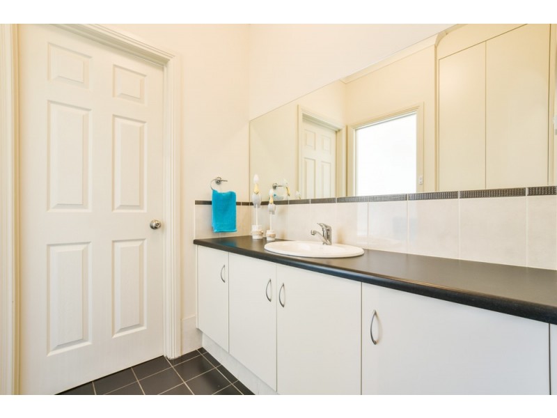 17 Meadow Bank Way, Aldinga Beach SA 5173