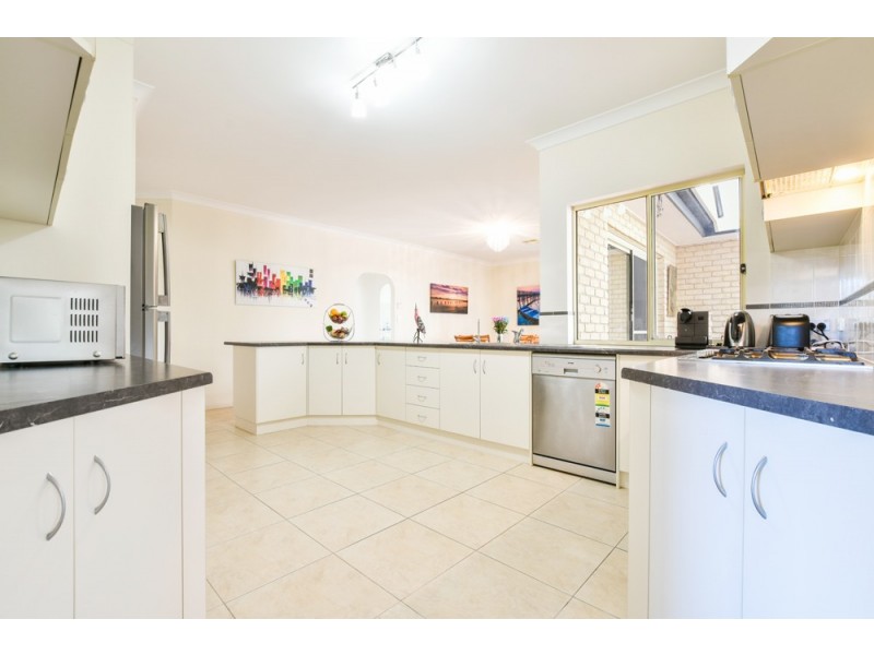 17 Meadow Bank Way, Aldinga Beach SA 5173