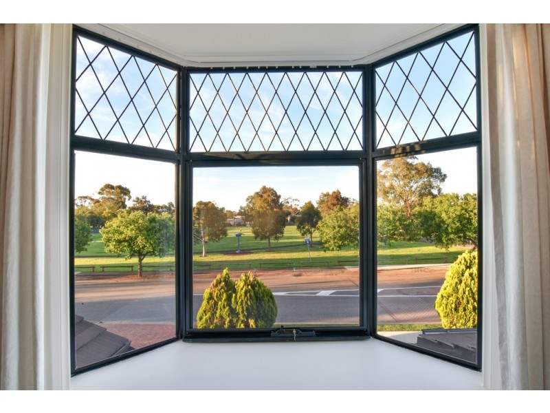 27 Dover Court, Dover Gardens SA 5048