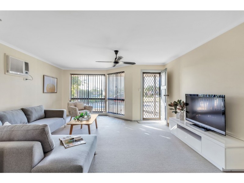 11 Coonawarra Close, Woodcroft SA 5162