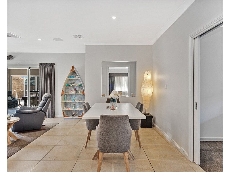 15 Nashwauk Crescent, Moana SA 5169