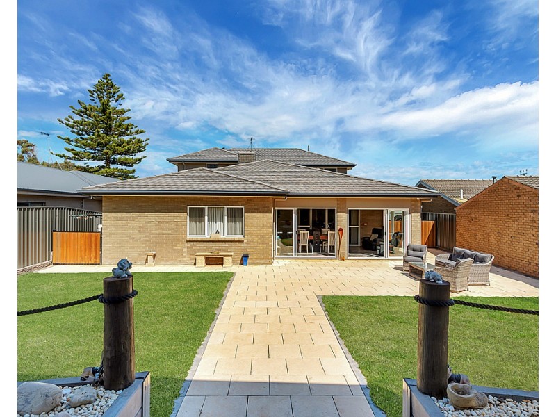 15 Nashwauk Crescent, Moana SA 5169
