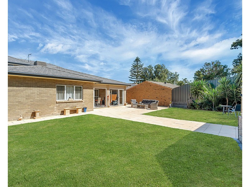 15 Nashwauk Crescent, Moana SA 5169