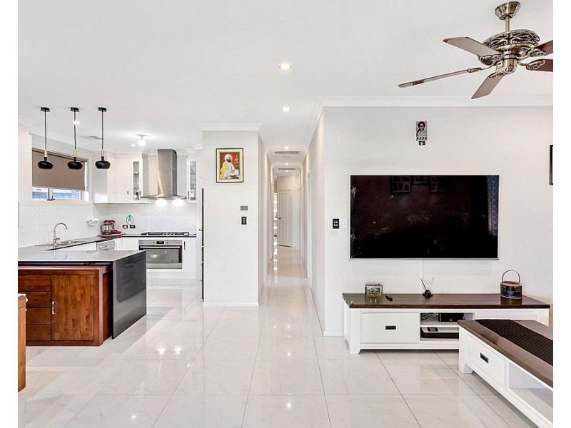 8 Moore Road, Reynella SA 5161