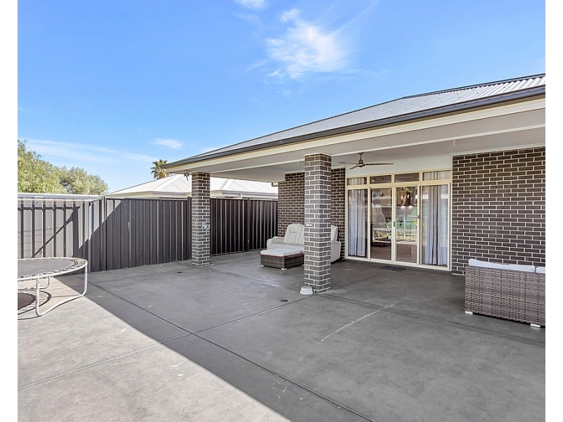 8 Moore Road, Reynella SA 5161