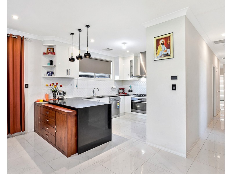 8 Moore Road, Reynella SA 5161