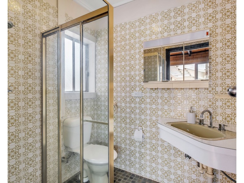 9 Graham Ave, Hackham SA 5163