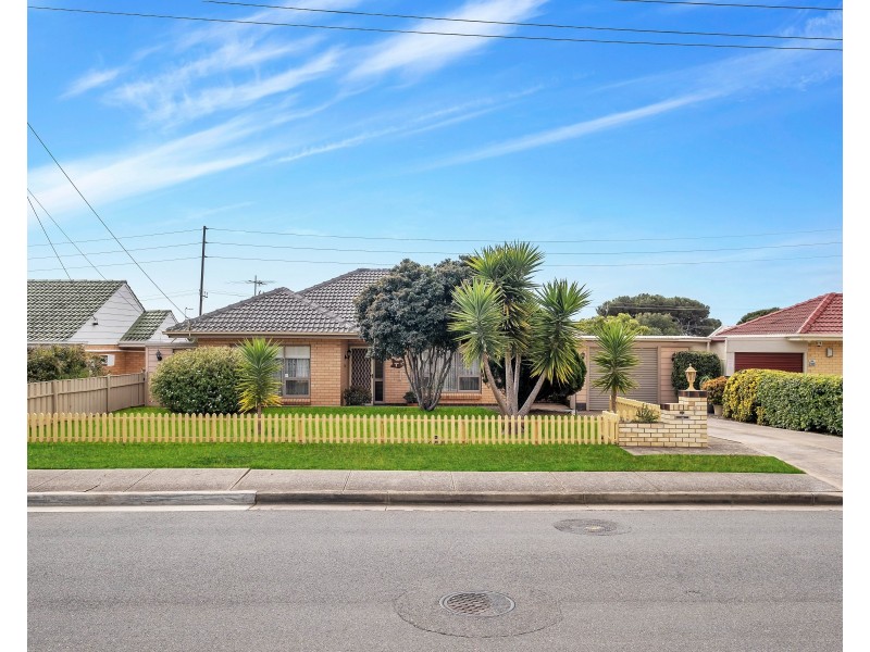 9 Graham Ave, Hackham SA 5163